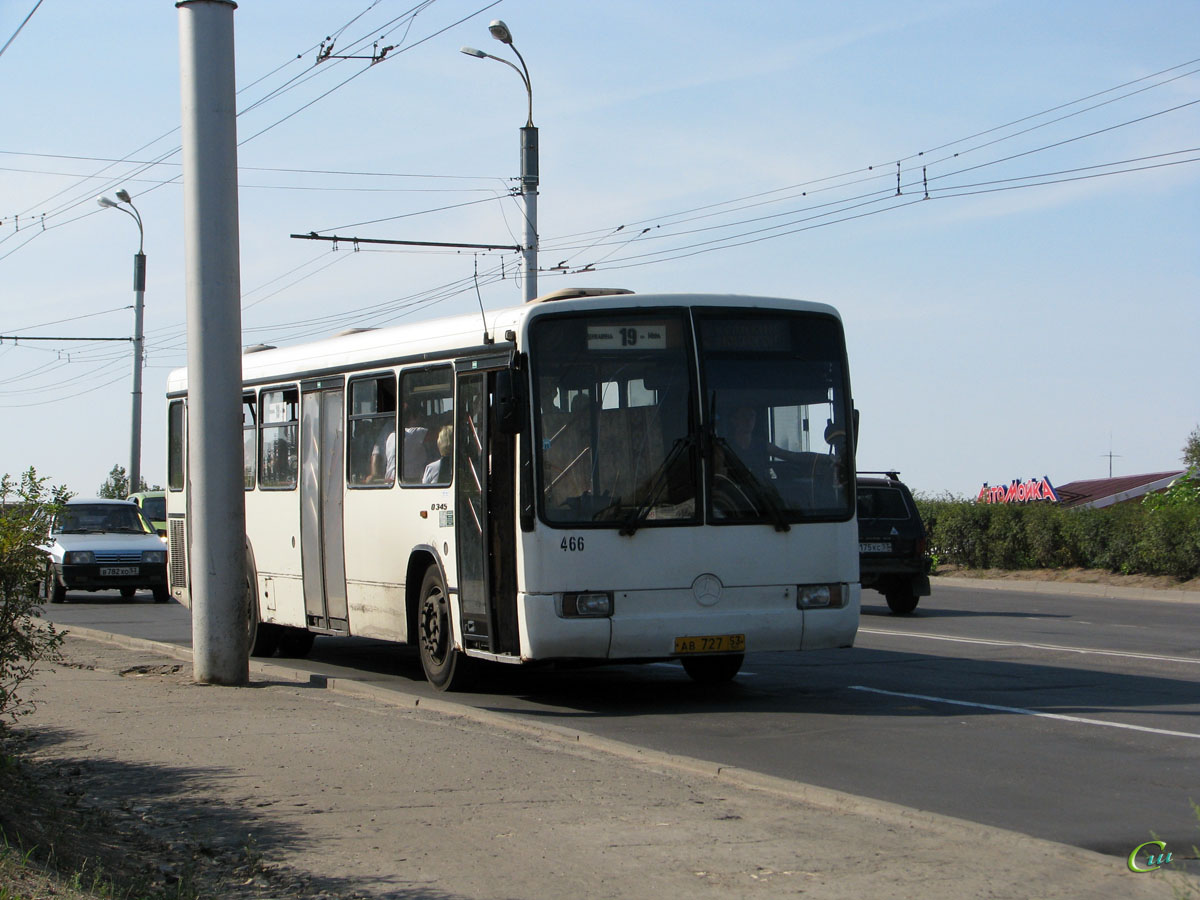 Великий Новгород. Mercedes-Benz O345 ав727