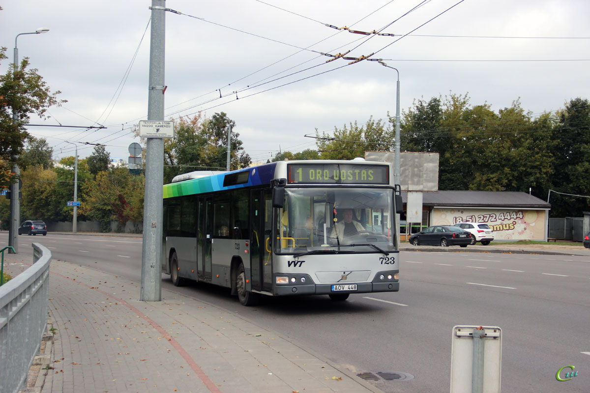 Вильнюс. Volvo 7700 AOV 448