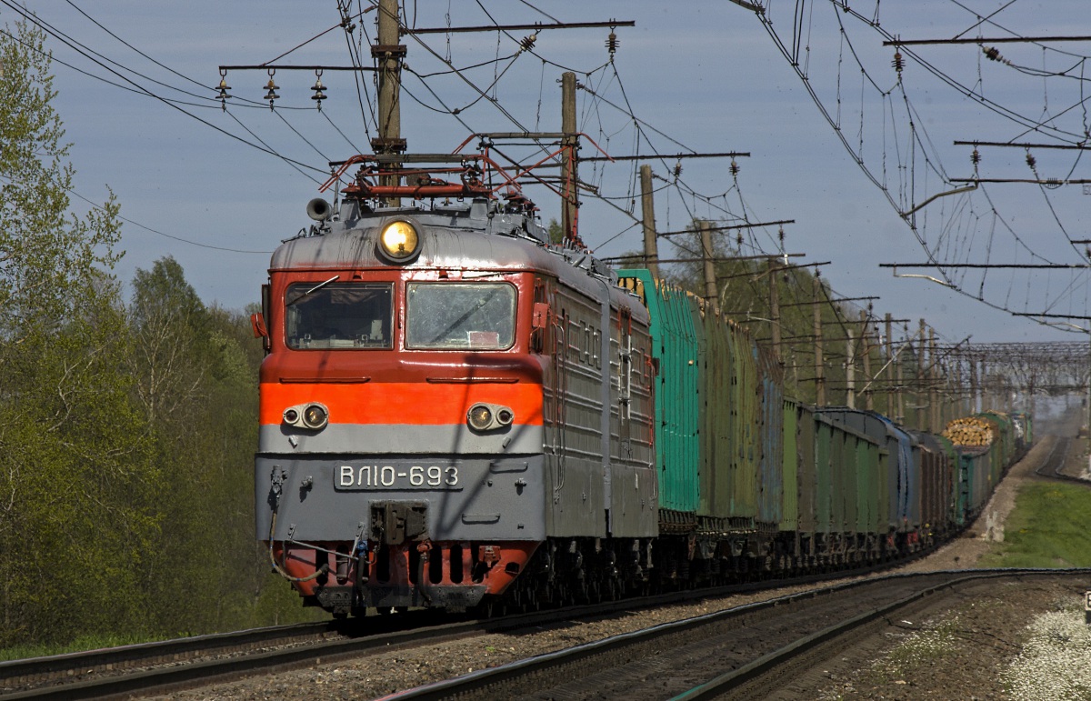 Кировск. ВЛ10-693