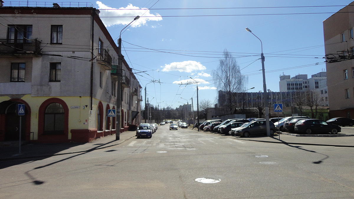 Минск. Служебная линия в окрестностях 4 троллейбусного парка, вид в сторону улицы Харьковской