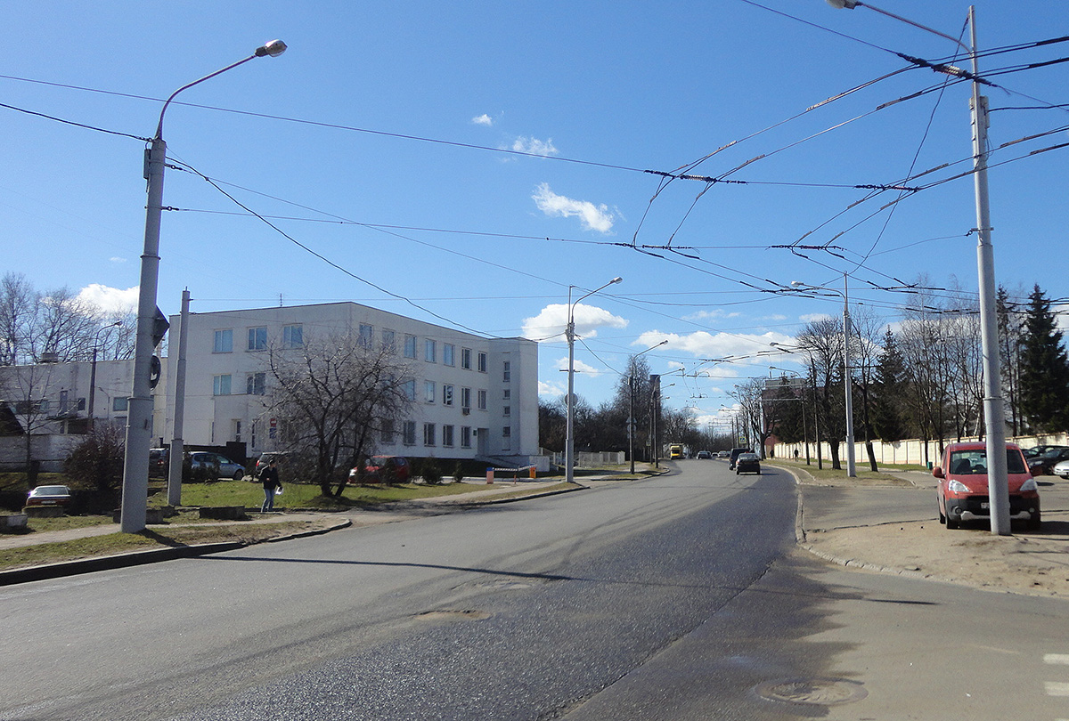 Минск. Служебная линия в окрестностях 4 троллейбусного парка, вид со стороны 1-ого Загородного переулка