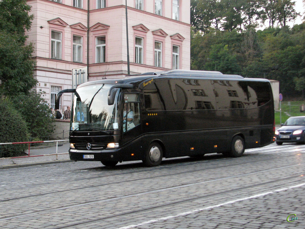 Прага. Mercedes-Benz O510 Tourino 5A3 1019