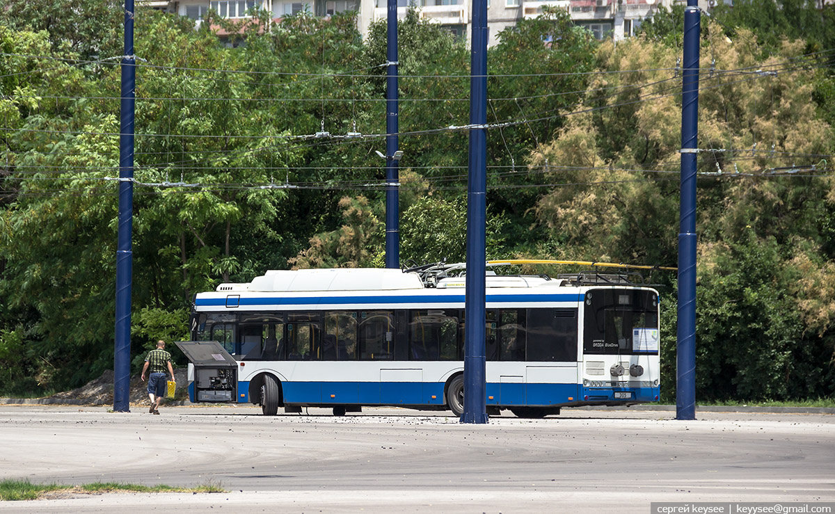 Варна. Škoda 26Tr Solaris №305