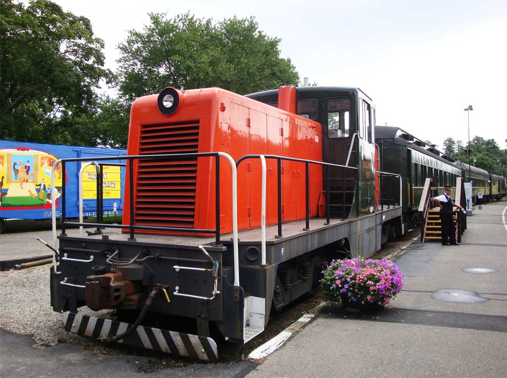 Хартфорд. (локомотив - модель неизвестна)-0901