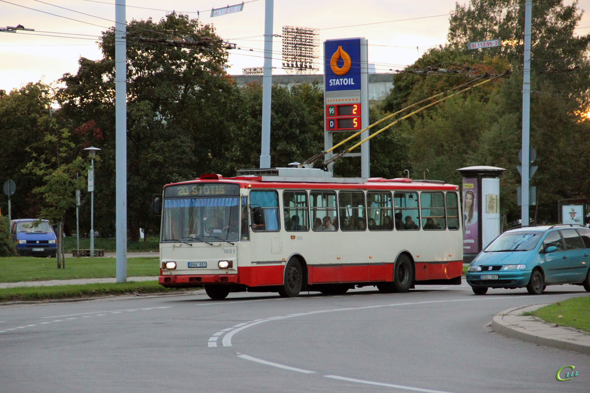 Вильнюс. Škoda 14Tr17/6M №1651