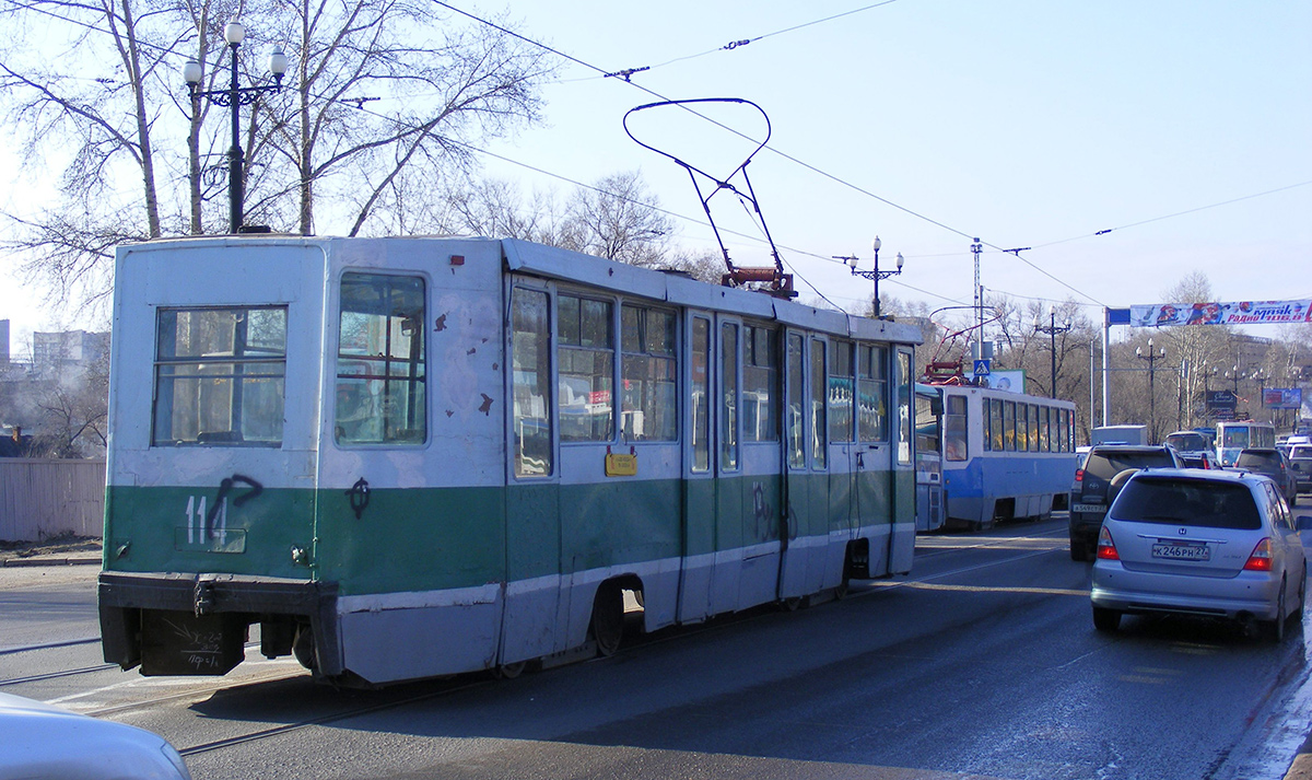 Хабаровск. 71-608К (КТМ-8) №114