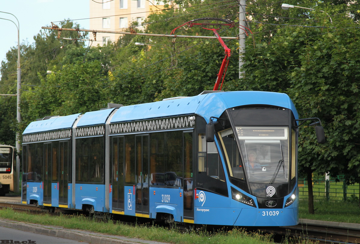 Трамвай 32 маршрут остановки. Трамвай 32. Трамвайный 32. Трамвай 32 маршрут Москва. Трамваи Москвы модели.