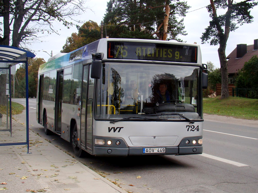 Вильнюс. Volvo 7700 AOV 449