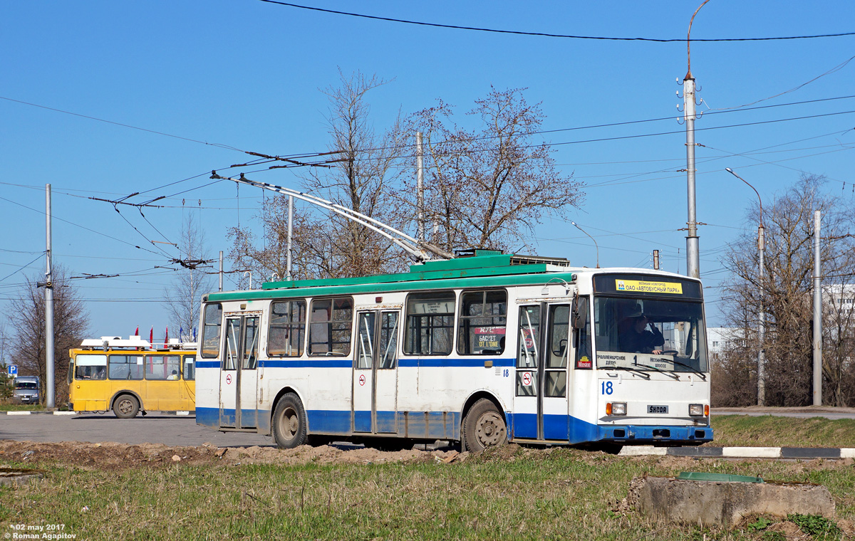 Великий Новгород. Škoda 14TrM (ВМЗ) №18