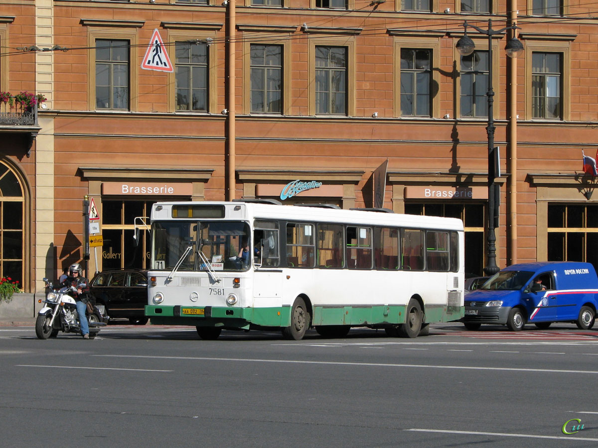 Санкт-Петербург. ЛиАЗ-5256.25 аа032