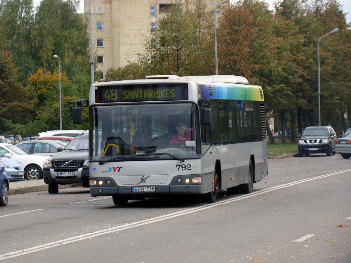 Вильнюс. Volvo 7700 BRN 736