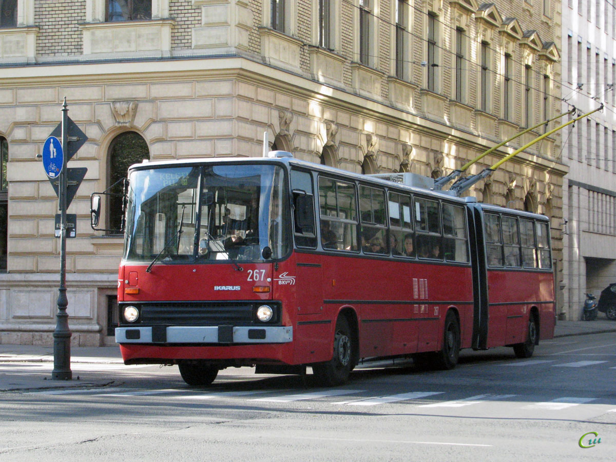 Будапешт. Ikarus 280.94 №267