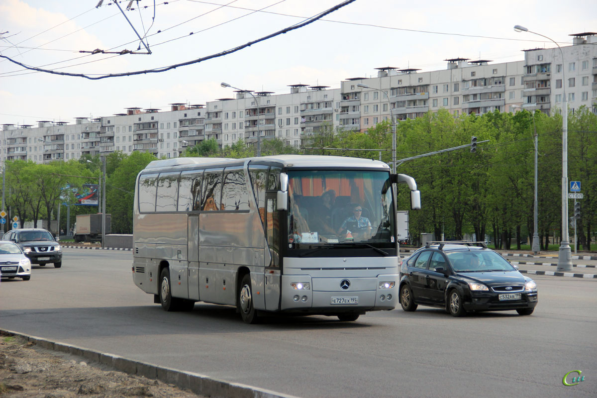 Москва. Mercedes-Benz O350 Tourismo е727ех