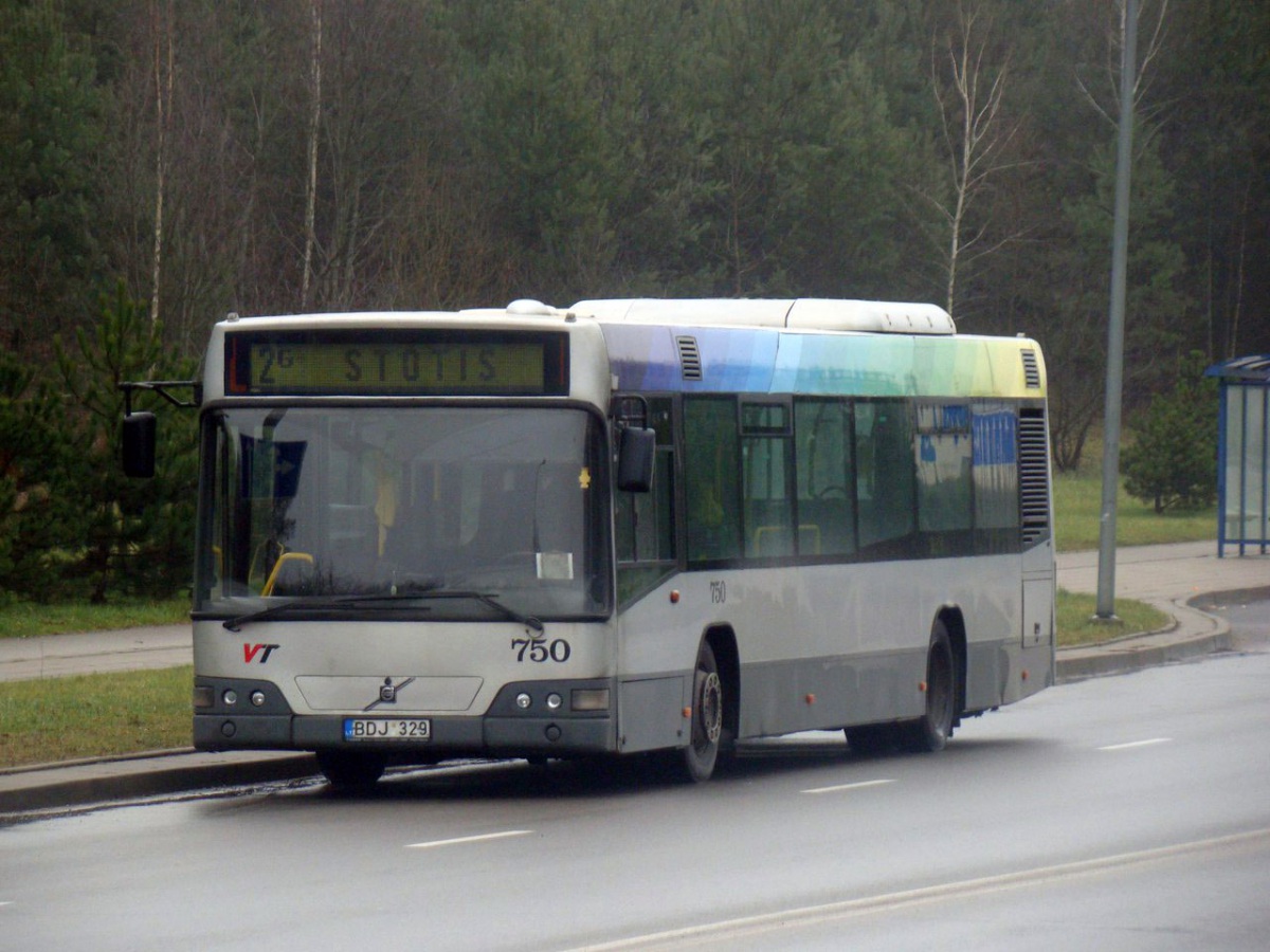Вильнюс. Volvo 7700 BDJ 329