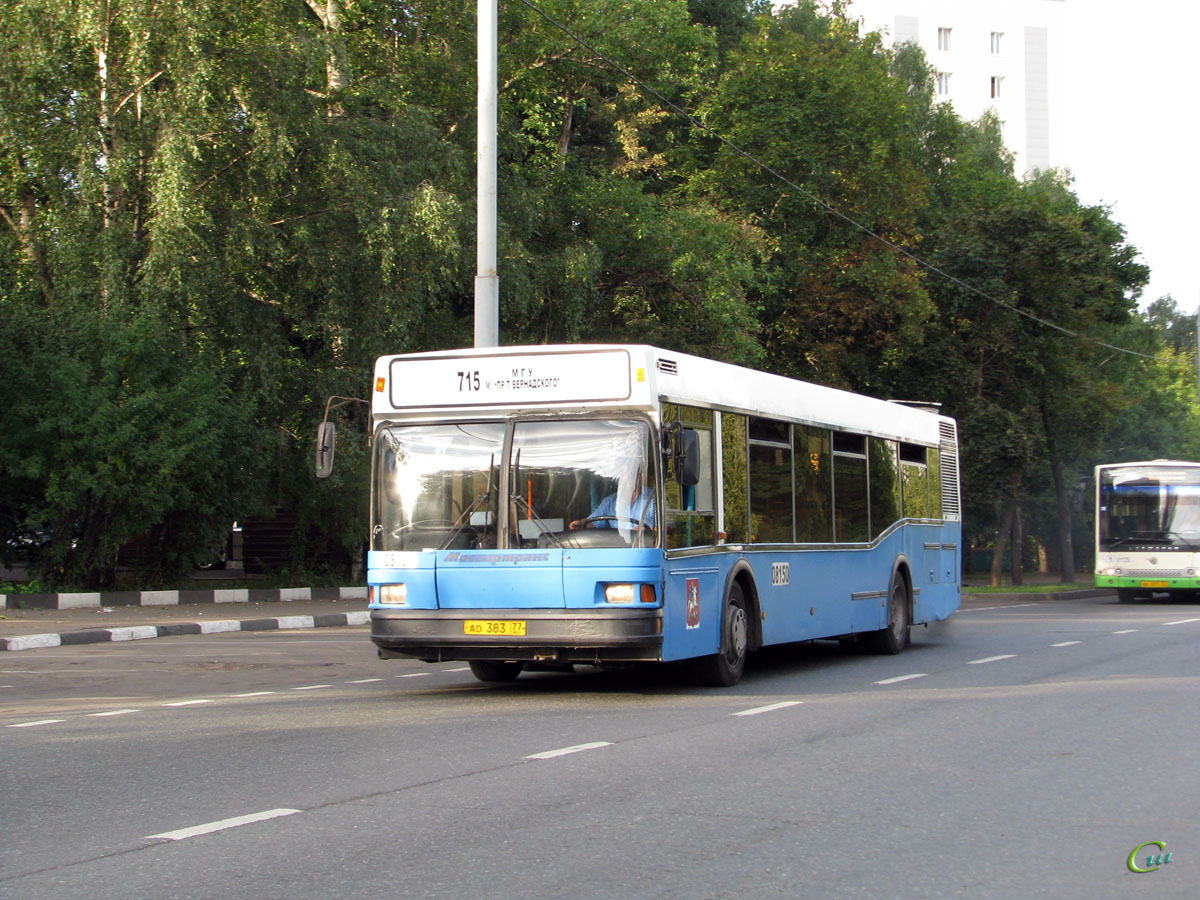 Москва. МАЗ-103.041 ао383