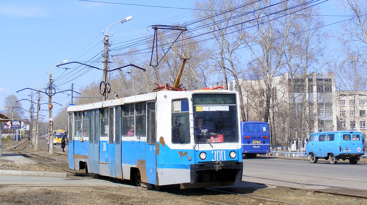 Хабаровск. 71-608К (КТМ-8) №300