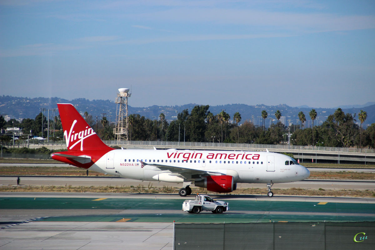 Лос-Анджелес. Самолет Airbus A319 (N522VA) авиакомпании Virgin America