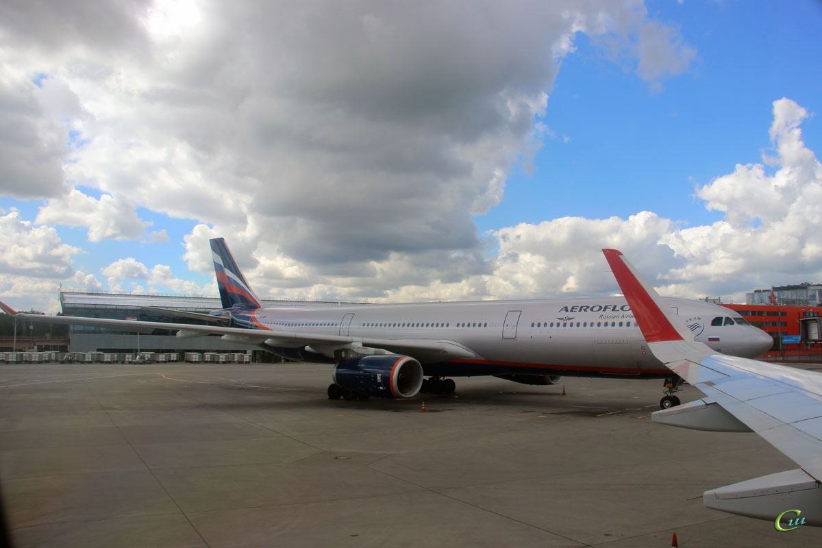 Москва. Самолет Airbus A330 (VQ-BPI) Лев Яшин авиакомпании Аэрофлот (Aeroflot)