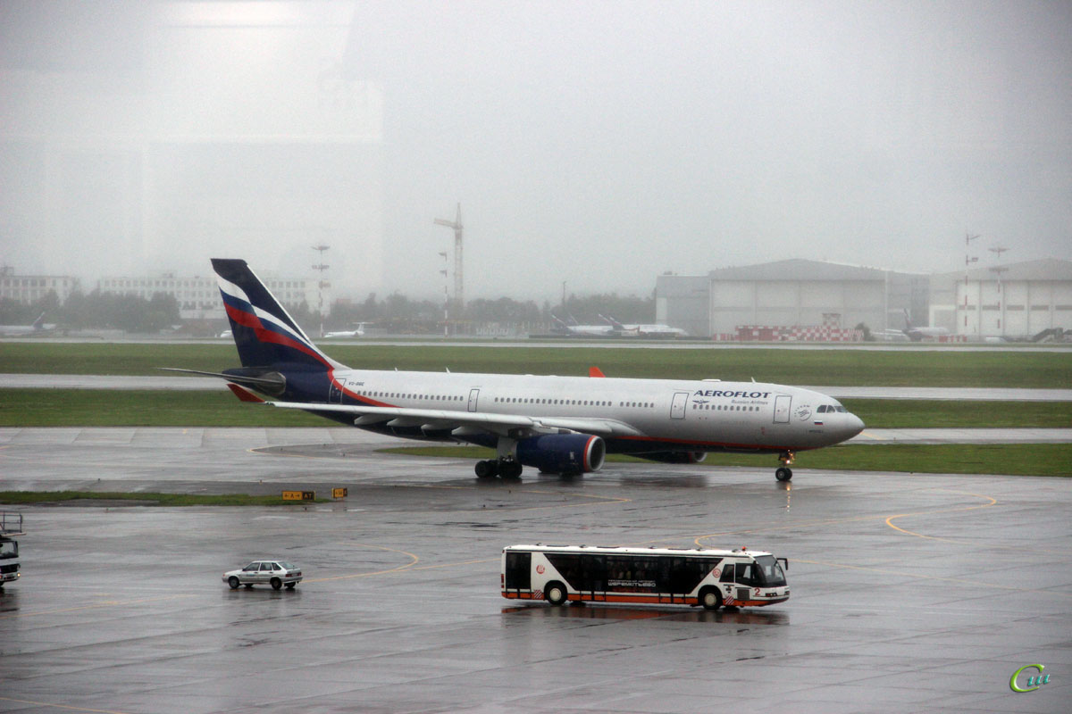 Москва. Самолет Airbus A330 (VQ-BBE) Иосиф Бродский авиакомпании Аэрофлот (Aeroflot)