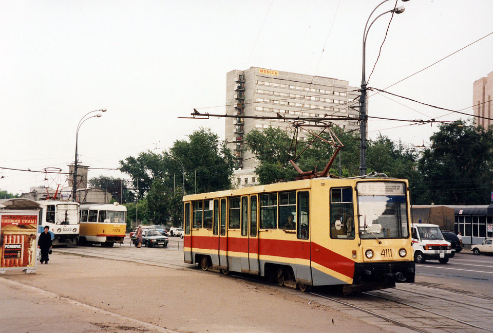 Москва. 71-608КМ (КТМ-8М) №5228, 71-608К (КТМ-8) №4111, Tatra T3SU №1473