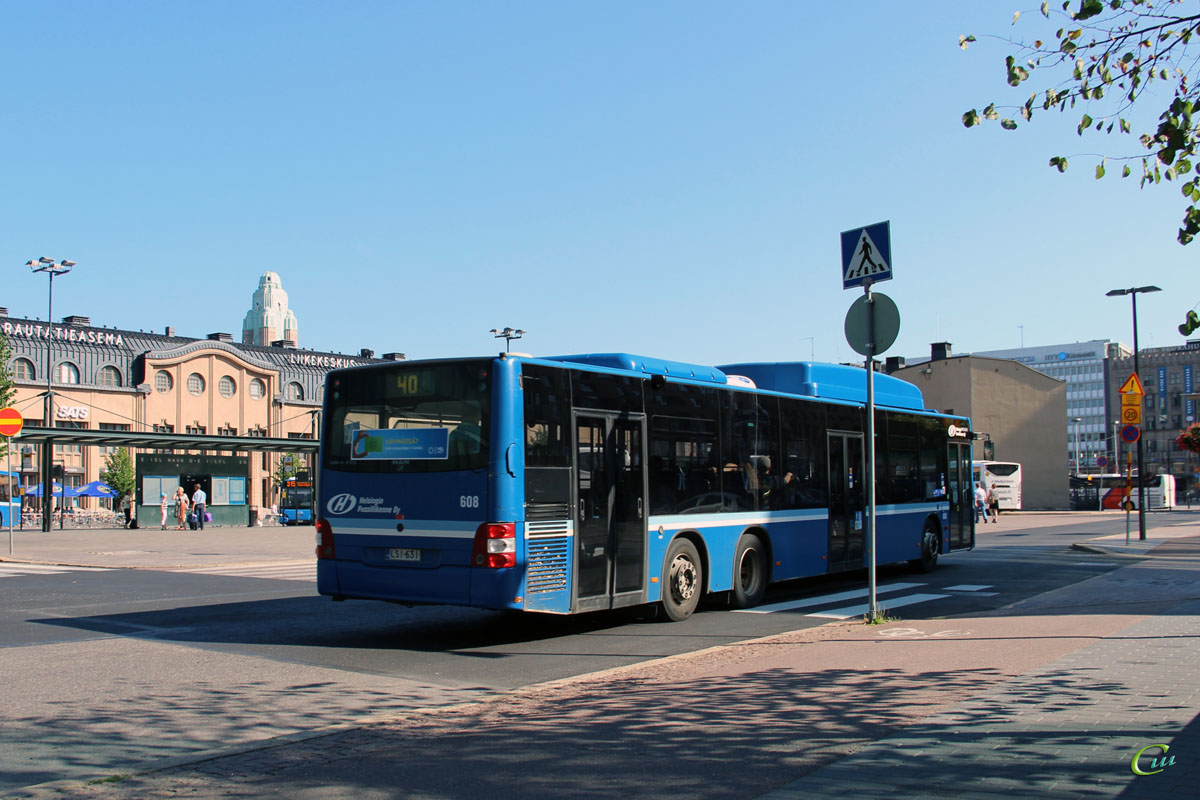 Автобусы в хельсинки. Городской автобус Хельсинки. Общественный транспорт Хельсинки 2022. Автовокзал Хельсинки. Двуэтажные автобусы в Хельсинки.