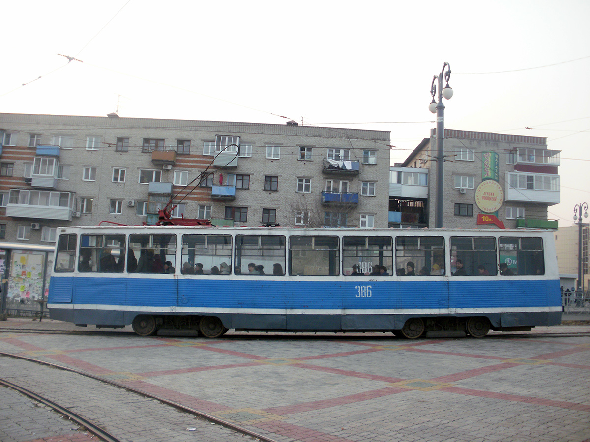 Хабаровск. 71-605А (КТМ-5А) №386
