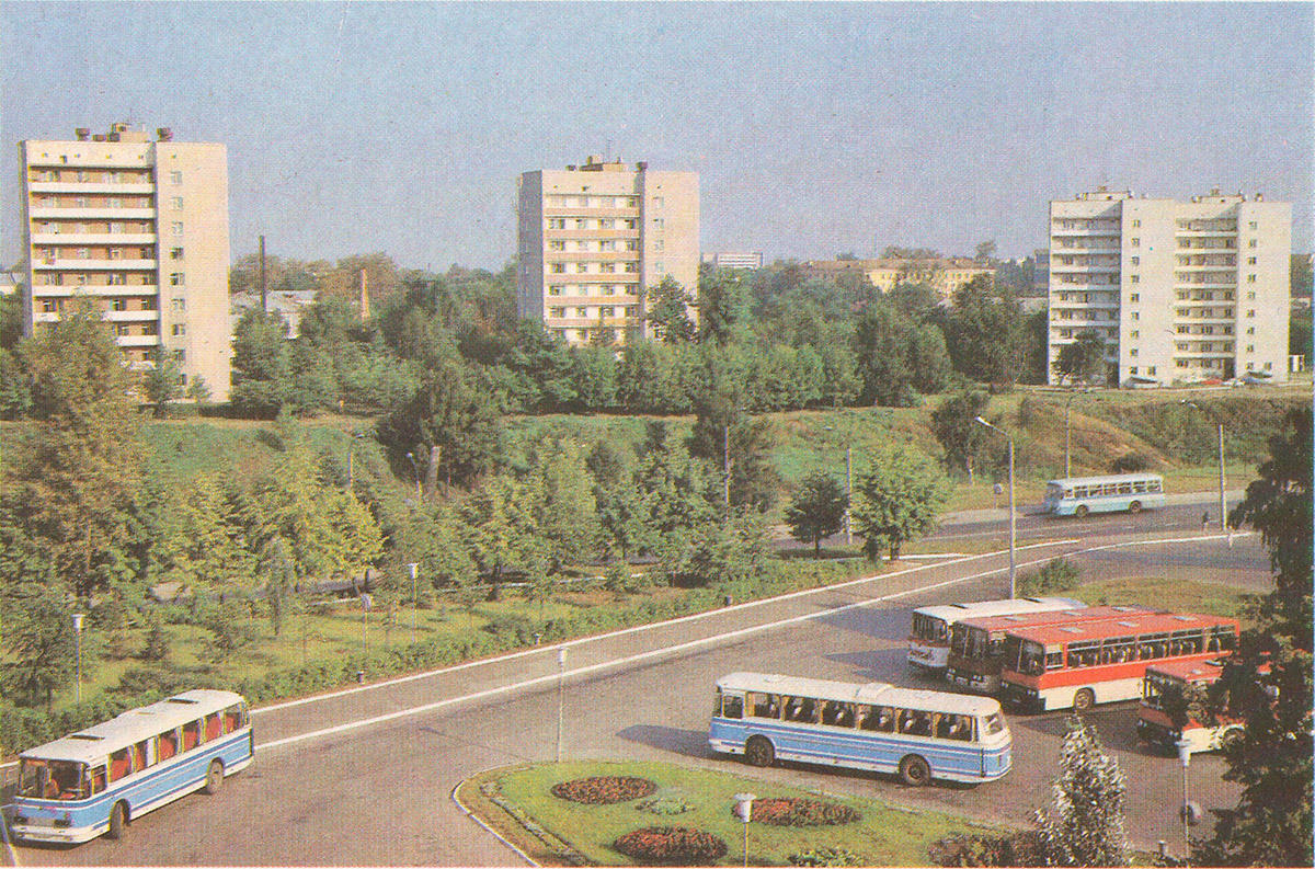 Кострома. Автобусы ЛАЗ-699 и Ikarus-256
