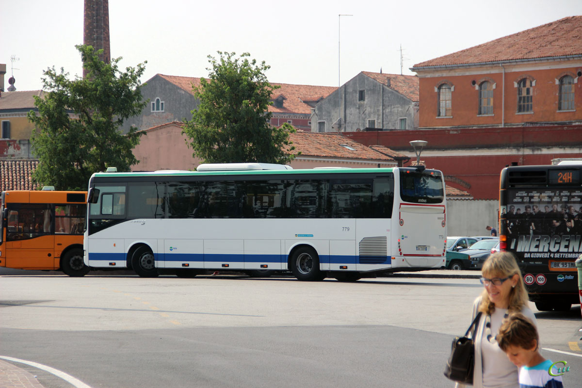 Венеция. Irisbus Arway 12M DW 706RV