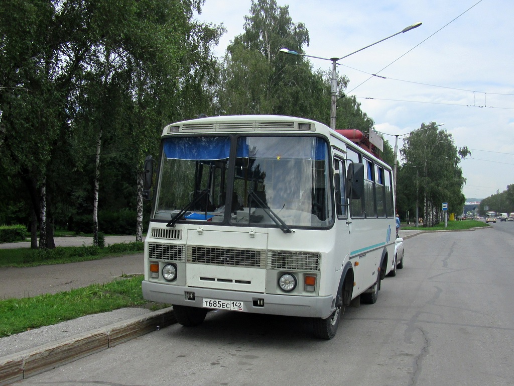 Новокузнецк. ПАЗ-32053 т685ес
