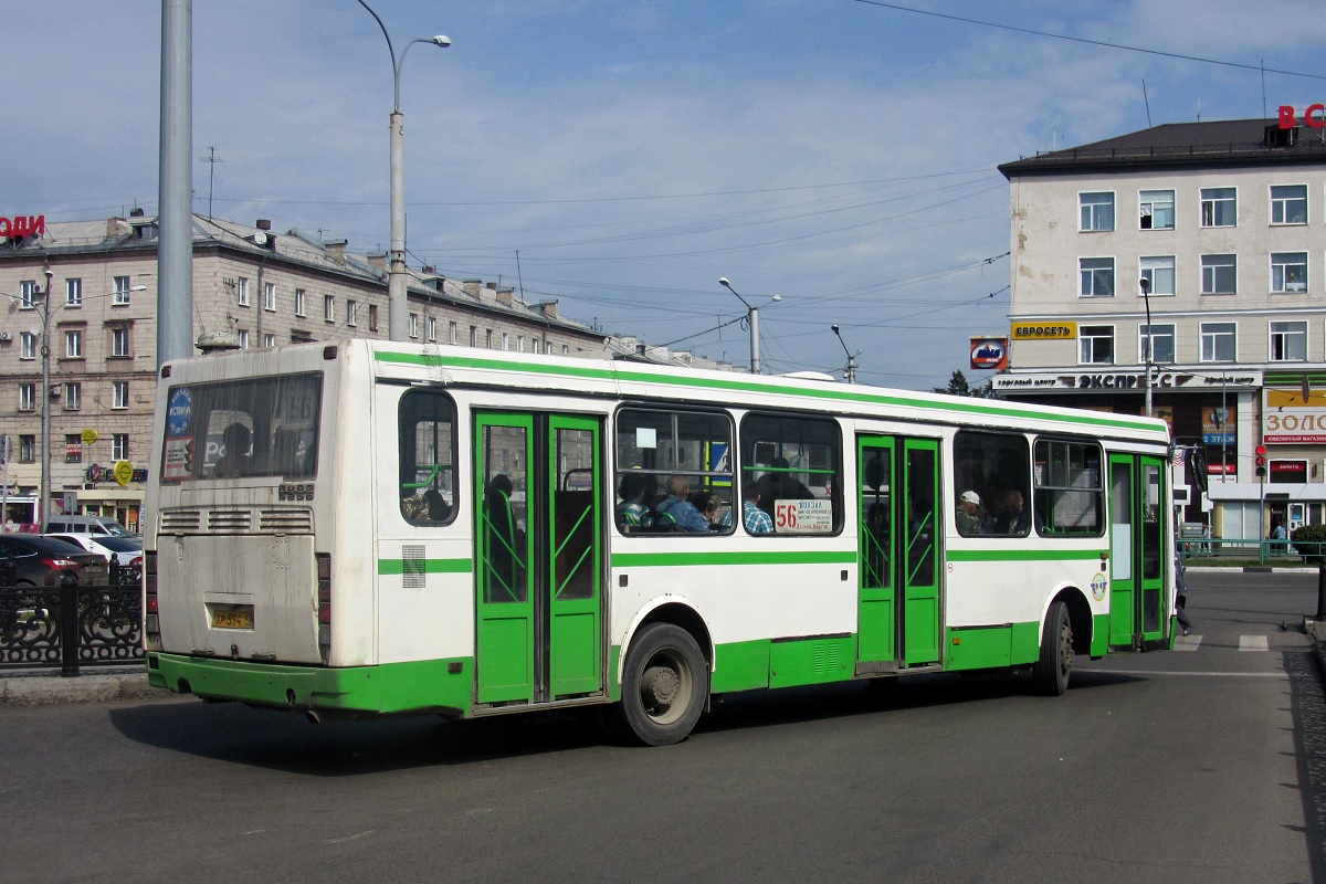 Новокузнецк. ЛиАЗ-5256.35 ар594