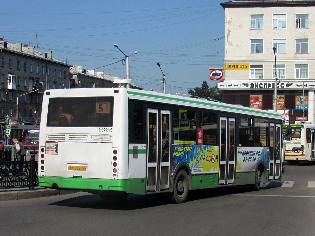 Новокузнецк. ЛиАЗ-5256.53 ар853