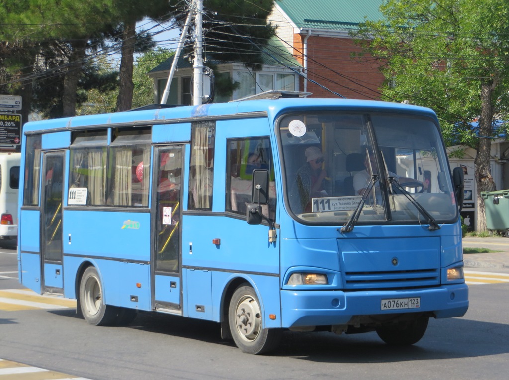 Анапа. ПАЗ-320401 а076кн