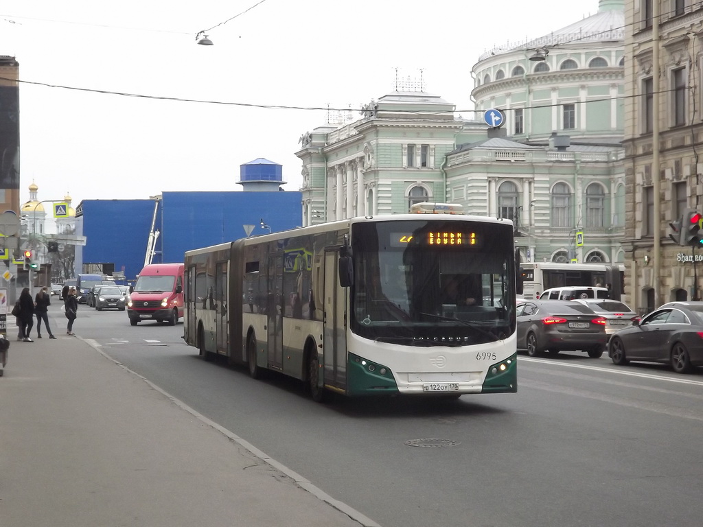 Санкт-Петербург. Volgabus-6271.00 в122оу