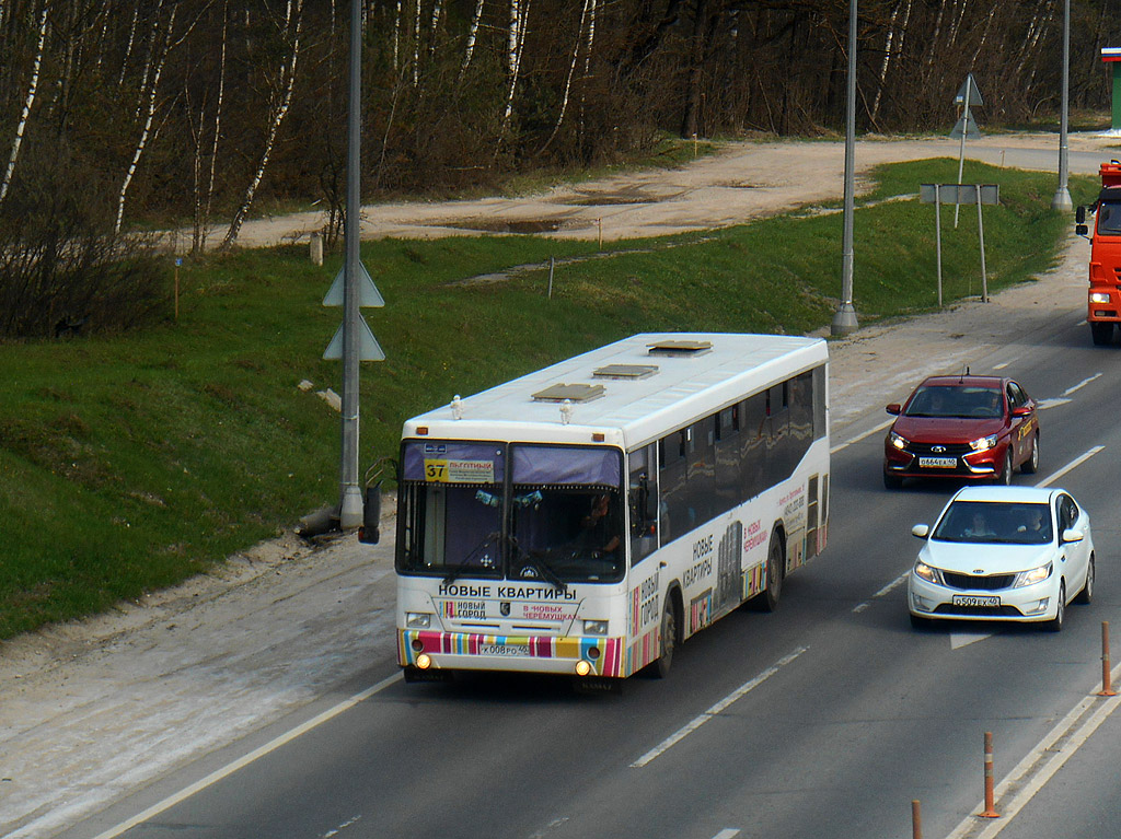 Никольское калуга автобусы. Автобус Калуга. Транспорт Калуга Калуга автобусы. Автобус Калуга фото. Автобус Калуга 61.