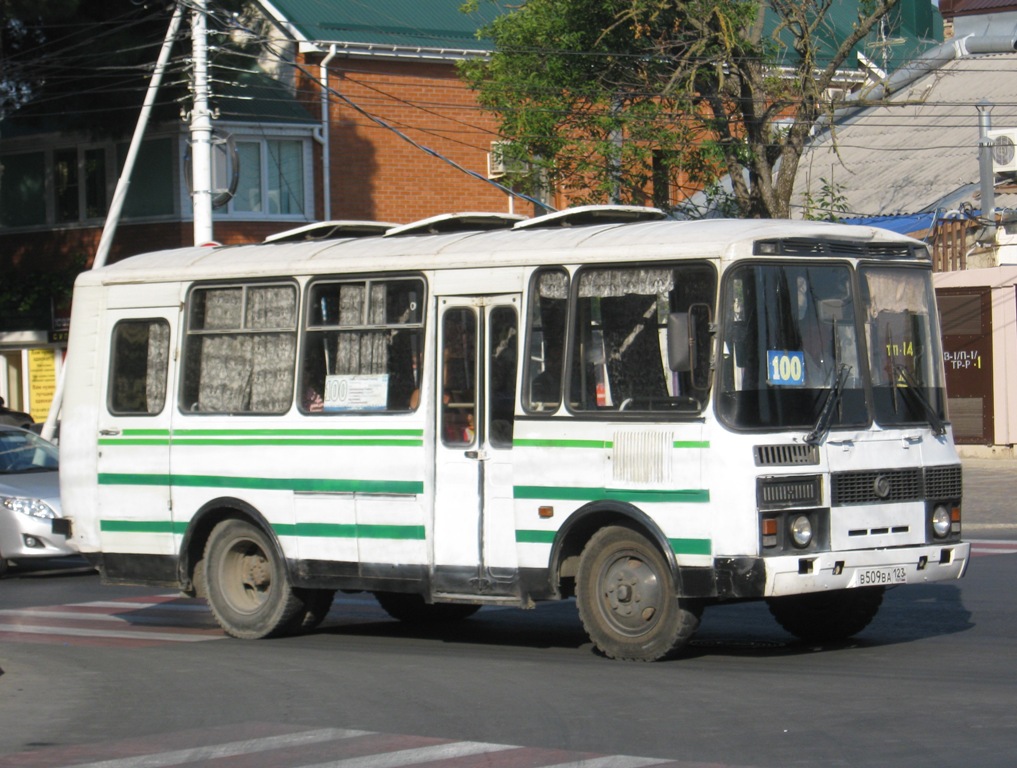 Анапа. ПАЗ-3205-110 в509ва