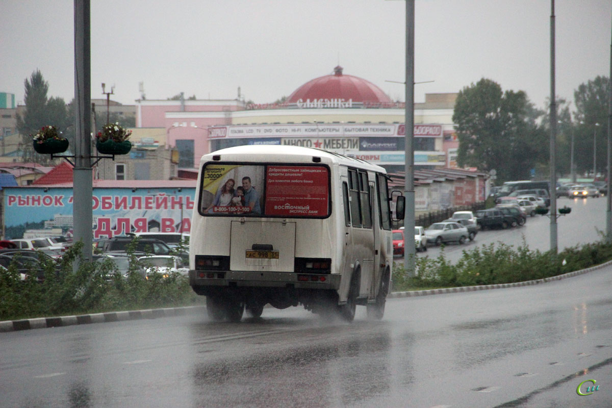 Ростов старый оскол автобус. АС.998.ПАЗ. Харцызск старый Оскол автобус. Старый Оскол автобусы в 2000 году.