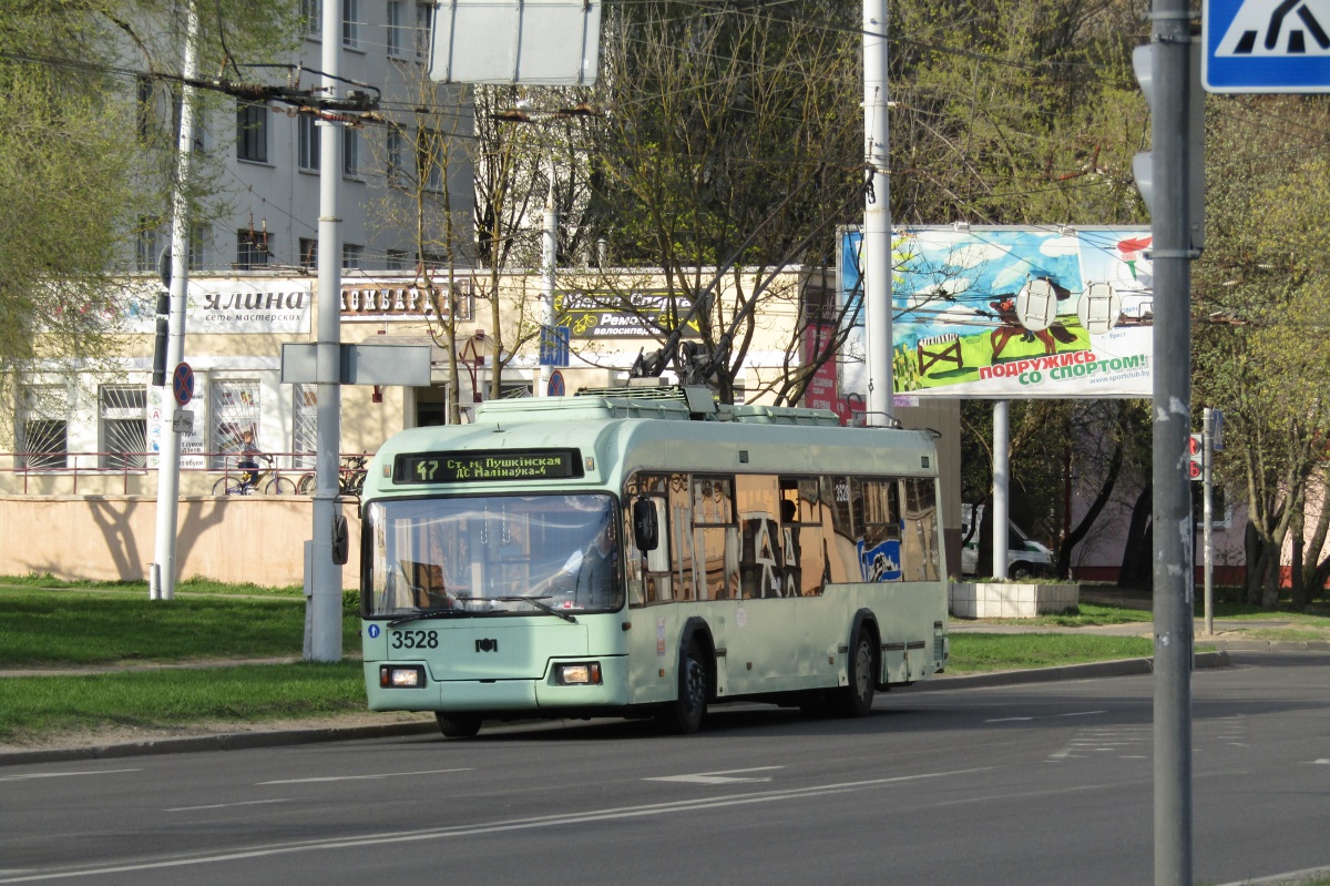 Минск. АКСМ-32102 №3528