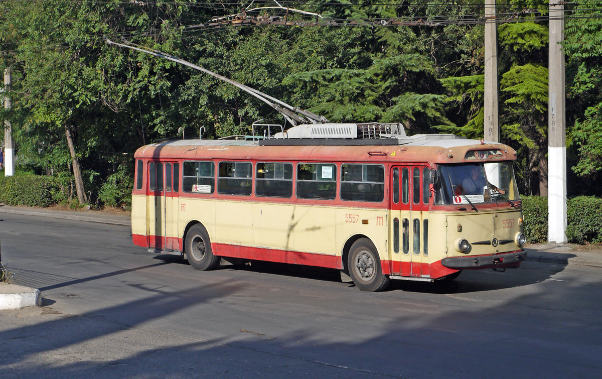 Троллейбус шкода. Троллейбус Skoda 9tr. Троллейбус "Skoda-27tr". Троллейбус Skoda 9tr СССР. Škoda 35tr троллейбус.