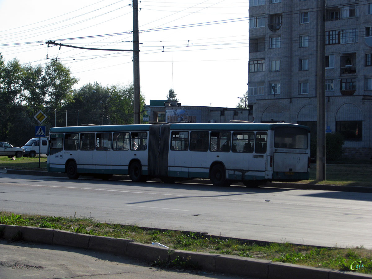 Великий Новгород. Mercedes-Benz O345G ав708