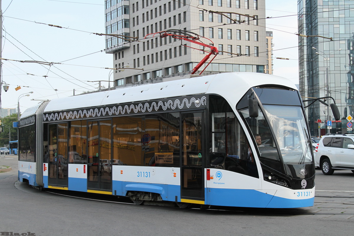 Moscow tram. Трамвай Москва. Московский трамвай. Московский транспорт трамвай. Трамвай в Москве 2018.