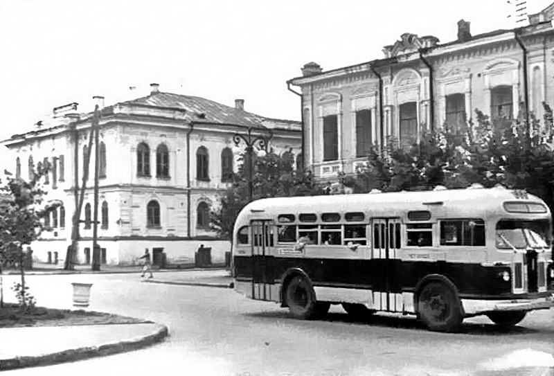 Курган. Автобус ЗиС-155