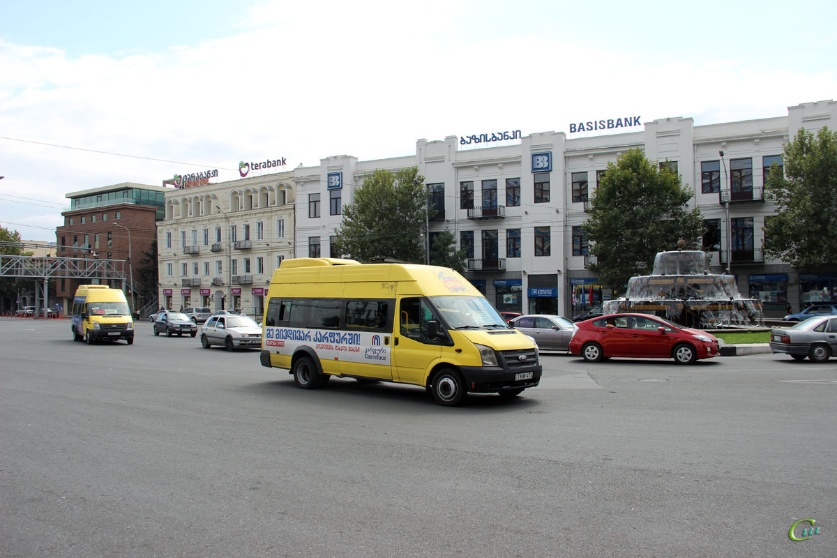 Тбилиси. Avestark (Ford Transit) TMB-474