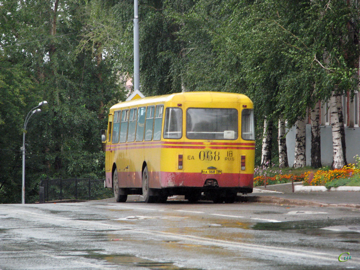 Ижевск. ЛиАЗ-677М еа068