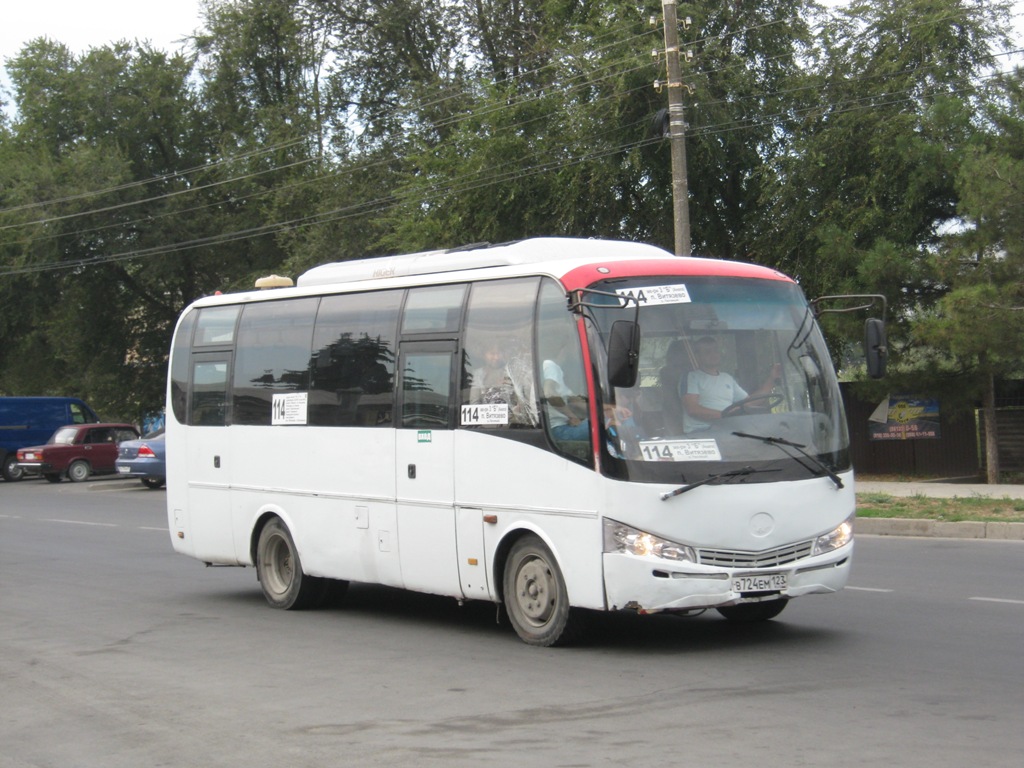Анапа. Yutong ZK6737D в724ем