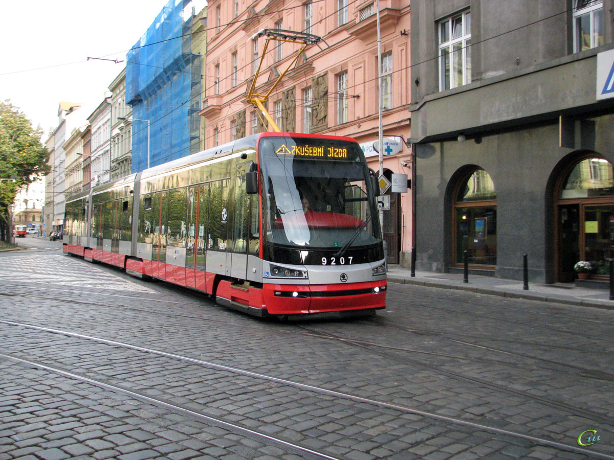 Прага. Škoda 15T №9207
