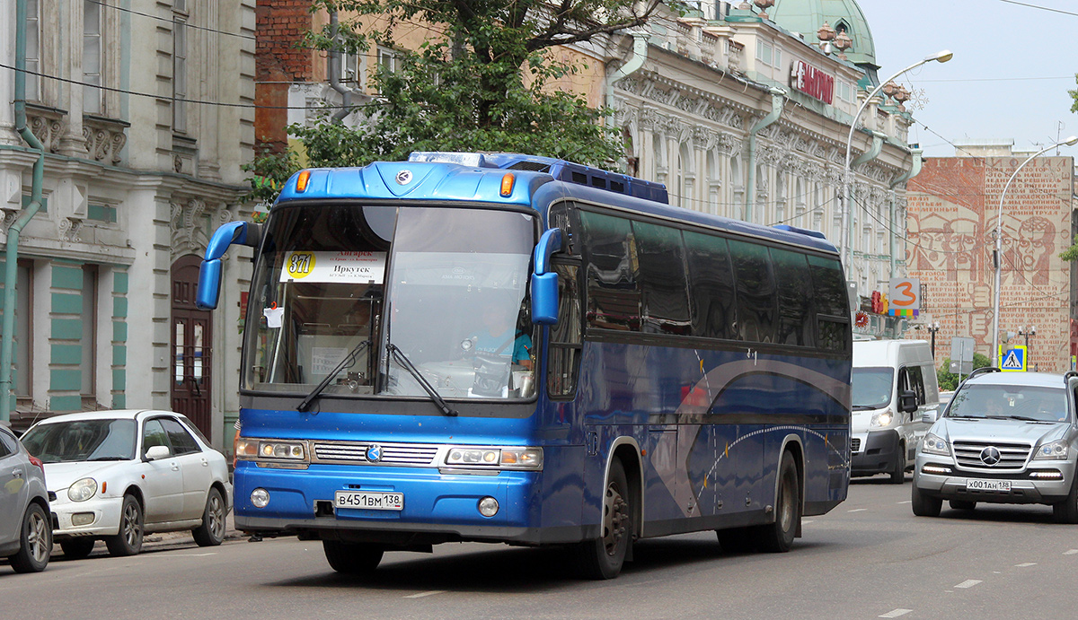 138 маршрутка нижний. Kia Granbird автобус Иркутск. 138 Автобус. Автобус 138 Москва. Автобус 138 Иркутск.