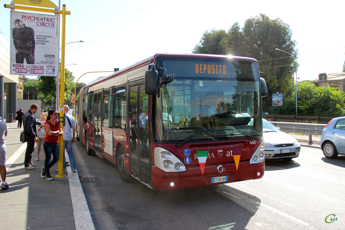 Рим. Irisbus Citelis 18M ET 261AV