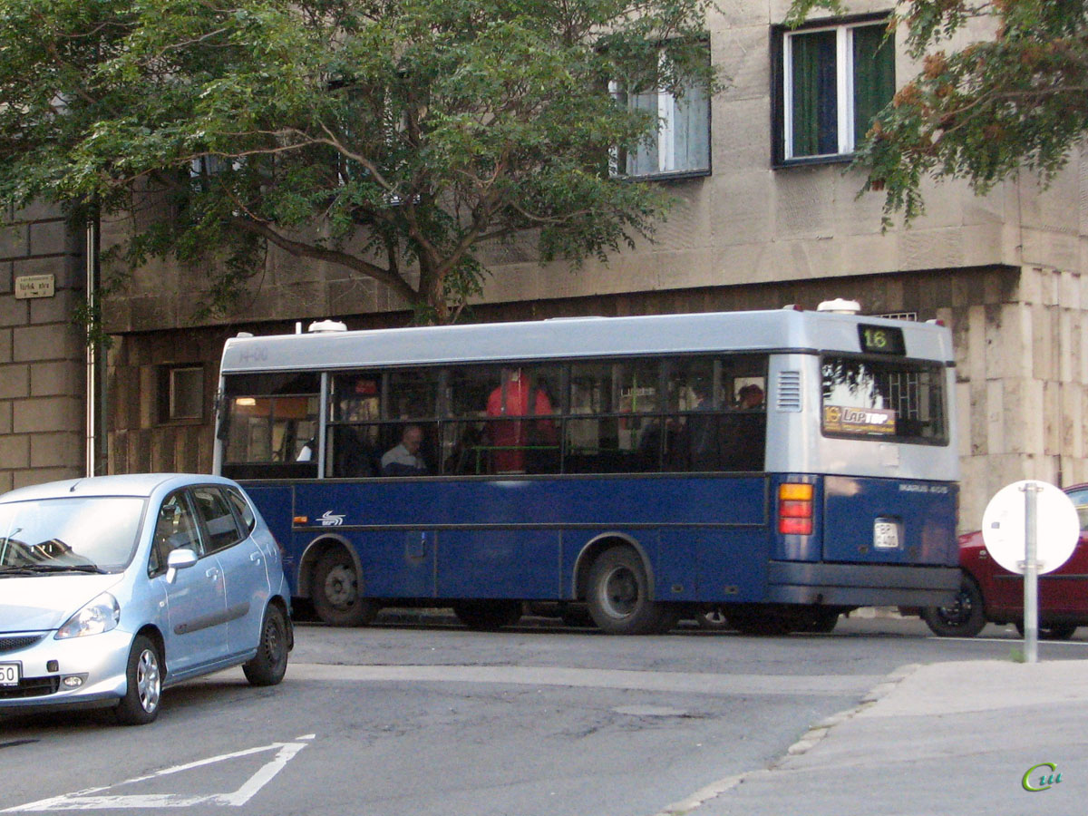 Будапешт. Ikarus 405 BPI-400