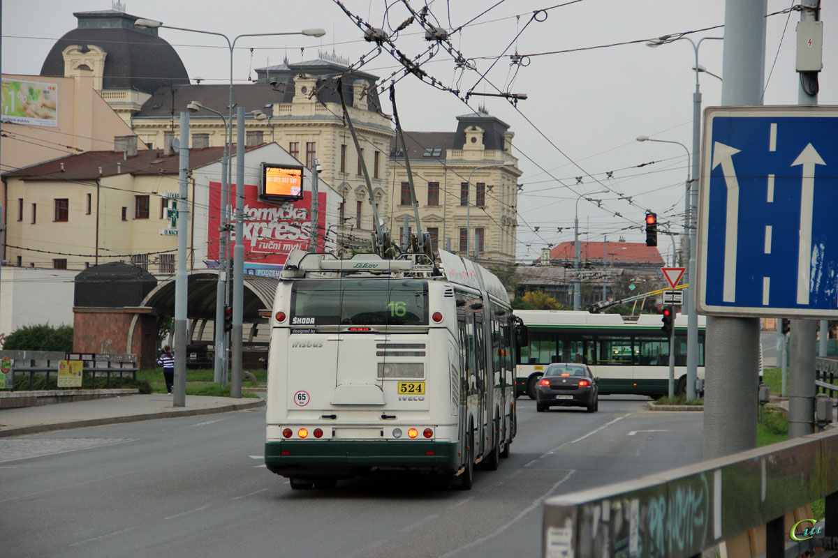 Пльзень. Škoda 25Tr Irisbus №524