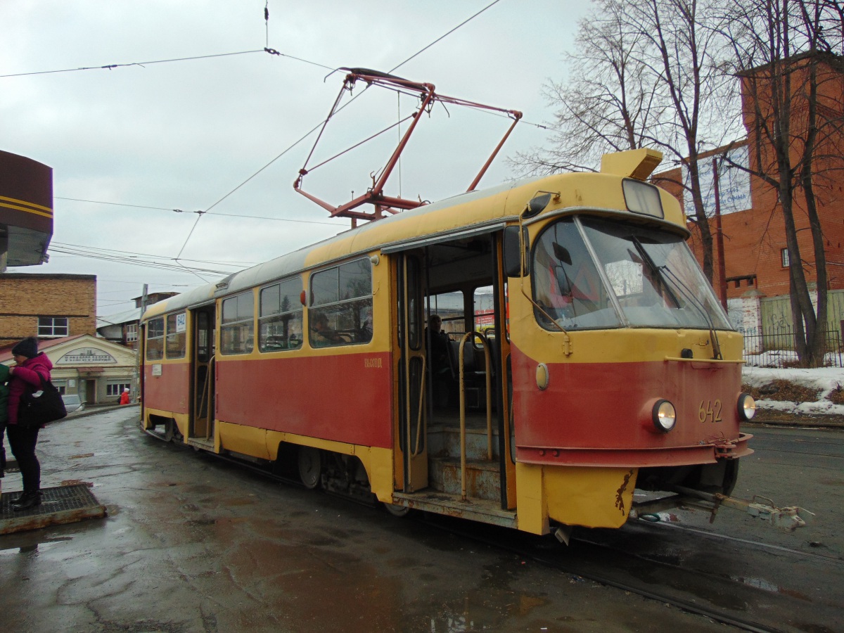 Екатеринбург. Tatra T3SU №642